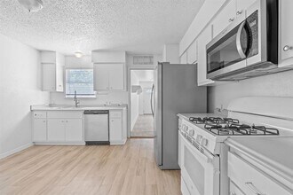 5402 Jeffburn Cove in Austin, TX - Building Photo - Building Photo