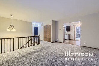 1510 Farrington Ct in Aurora, IL - Building Photo - Building Photo