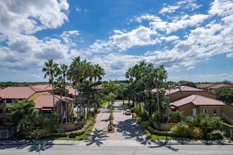 Courts At Kendall Tennis Club in Miami, FL - Building Photo - Building Photo