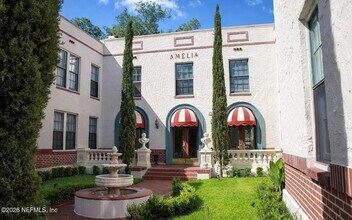 1310 Willow Branch Ave in Jacksonville, FL - Building Photo - Building Photo