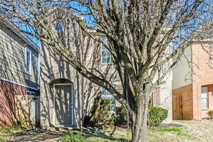 7182 Charlton Way, Unit 1132 in Cordova, TN - Building Photo