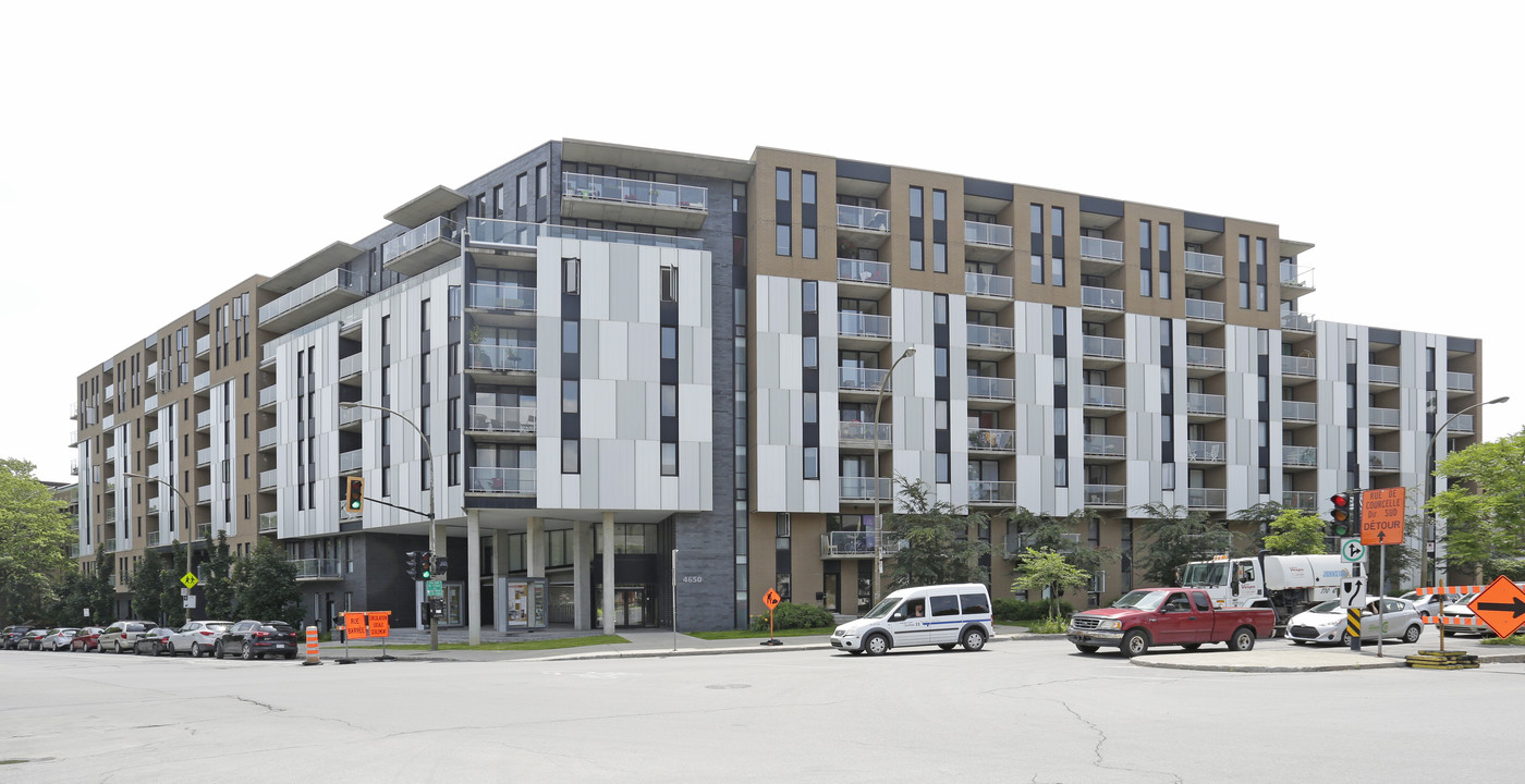 Habitations De Courcelle in Montréal, QC - Building Photo