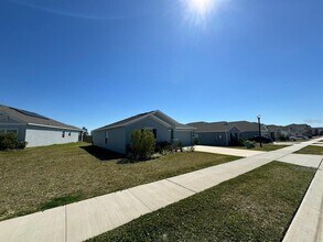 994 Laurel Vw Wy in Groveland, FL - Building Photo - Building Photo