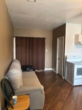 810 Earlham St, Unit Adu in Pasadena, CA - Building Photo - Building Photo