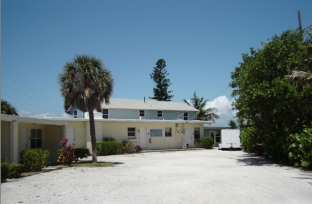 3590 S Atlantic Ave in Cocoa Beach, FL - Building Photo