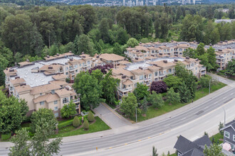 Crescent on Reeve Park in Port Coquitlam, BC - Building Photo - Building Photo