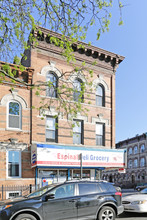 684 Central Ave in Brooklyn, NY - Foto de edificio - Building Photo