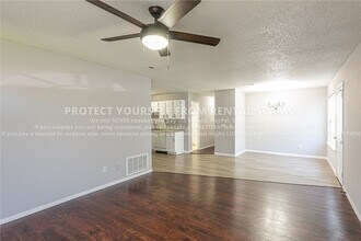 1682 N Dawn Dr in Fayetteville, AR - Building Photo - Building Photo