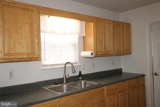 25880 Brookwood Rd in Greensboro, MD - Building Photo - Building Photo