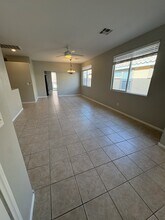 11016 Piedmont Valley Ave in Las Vegas, NV - Building Photo - Building Photo