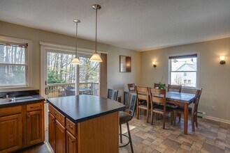 14 Minot St in Woburn, MA - Foto de edificio - Building Photo