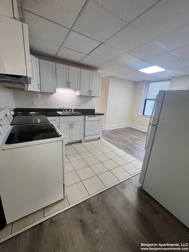 445 Cambridge St, Unit 4 in Boston, MA - Building Photo - Building Photo
