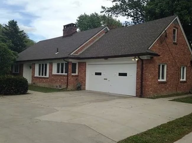 property at 3735 Heatherdowns Blvd