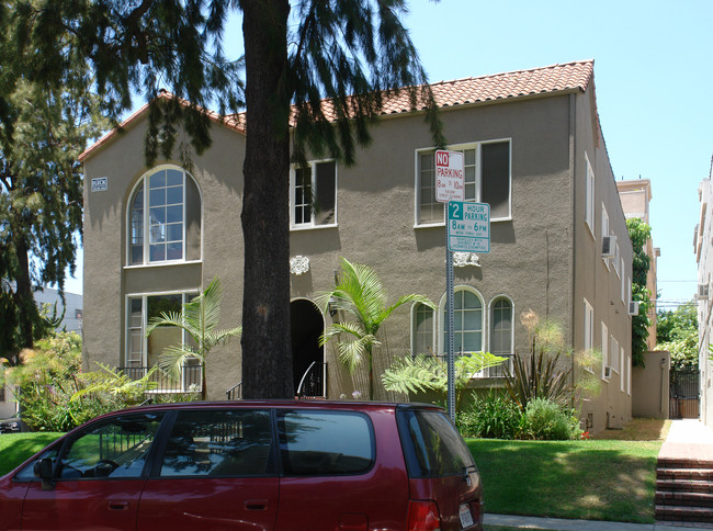 101 N Clark Dr in West Hollywood, CA - Building Photo - Building Photo