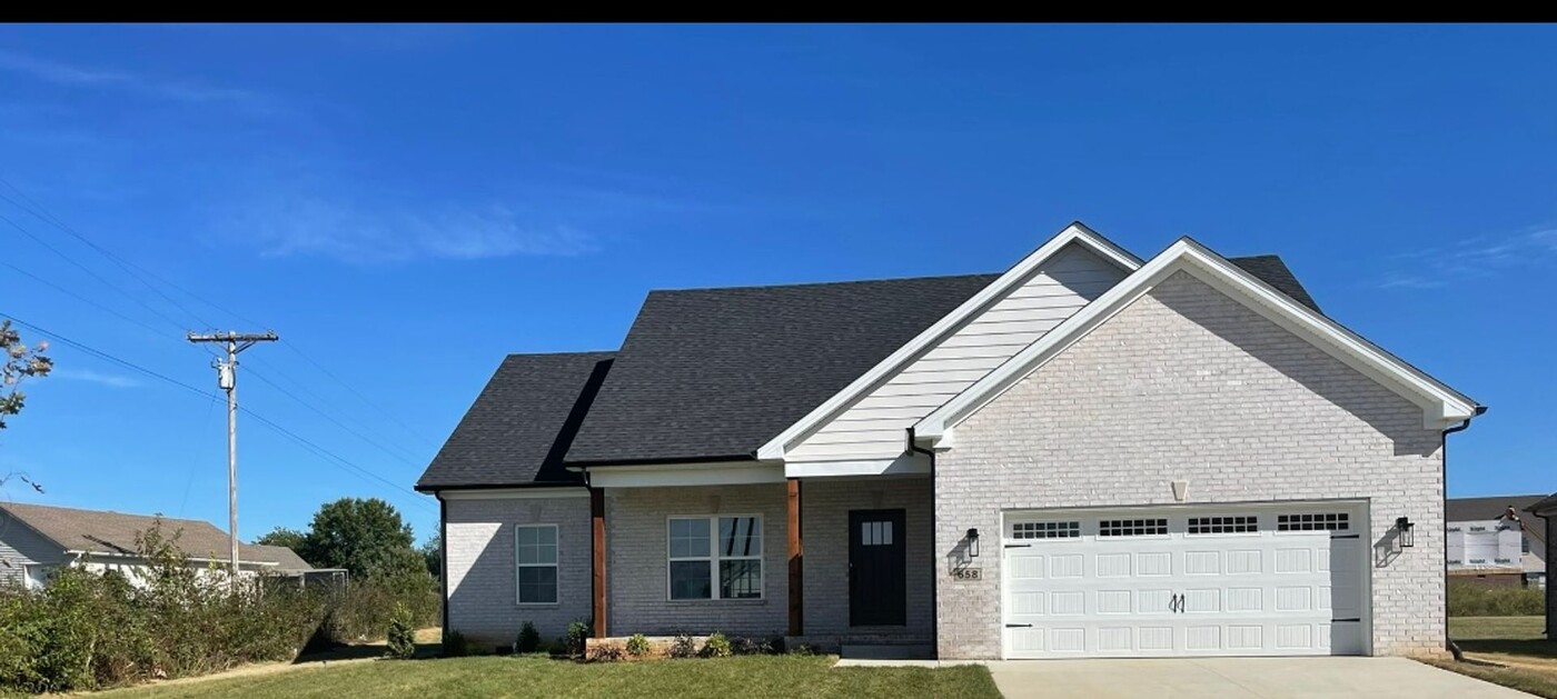 658 Denver Cir in Bowling Green, KY - Building Photo