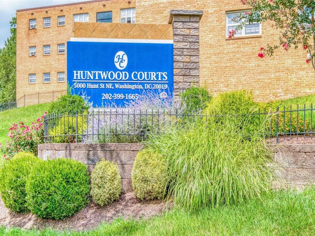 Huntwood Courts Apartments