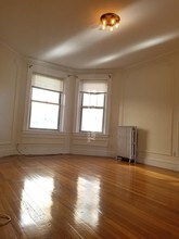 94 Maple St-Unit -1 in Malden, MA - Building Photo - Building Photo