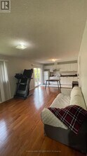 32 Fireside Dr in Toronto, ON - Building Photo - Building Photo