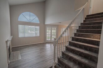 28552 Avocado Pl in Santa Clarita, CA - Building Photo - Building Photo