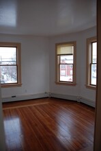 381 Pine St in Providence, RI - Building Photo - Building Photo