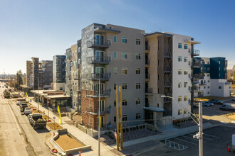 Gateway North in Denver, CO - Foto de edificio - Building Photo