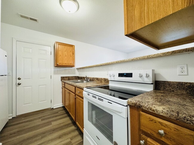 property at 4607 Kirkland Ave