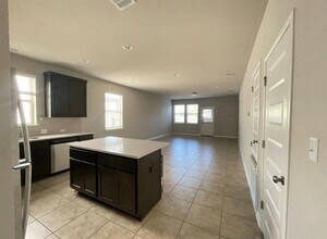 2340 Pecan Island Dr in Leander, TX - Building Photo - Building Photo