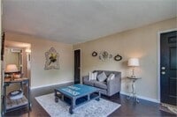 520 Bellwood Rd photo'