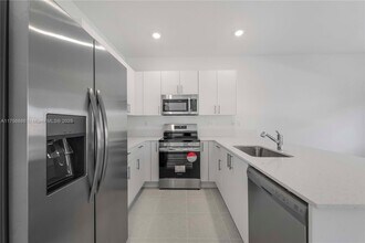 701 SE 13th Street Cir in Homestead, FL - Building Photo - Building Photo