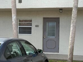 2900 Fiore Way in Delray Beach, FL - Building Photo - Building Photo