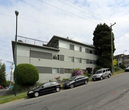 Cedar Crest in Vancouver, BC - Building Photo - Building Photo