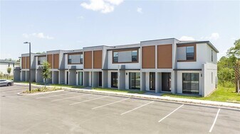 3262 Sustainable Wy in Kissimmee, FL - Building Photo