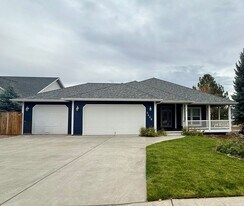 3408 SW Xero Ct in Redmond, OR - Building Photo