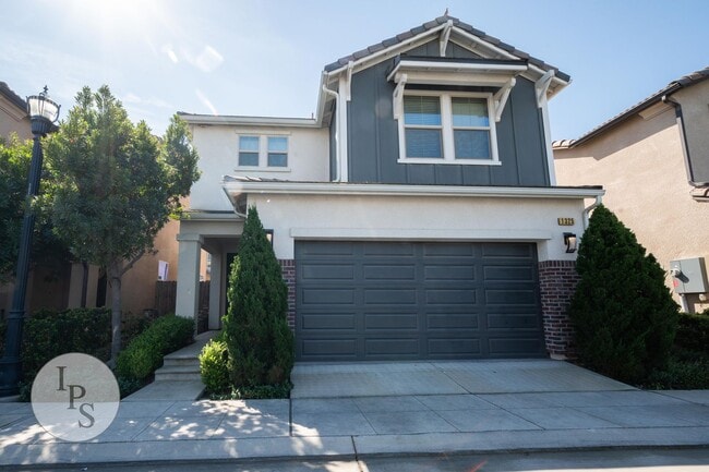 property at 1325 E Via Viola Way