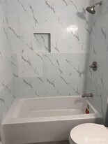 1405 Aspen Dr in Plainsboro, NJ - Building Photo