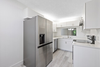 Cypress Park Development in Boynton Beach, FL - Building Photo - Interior Photo