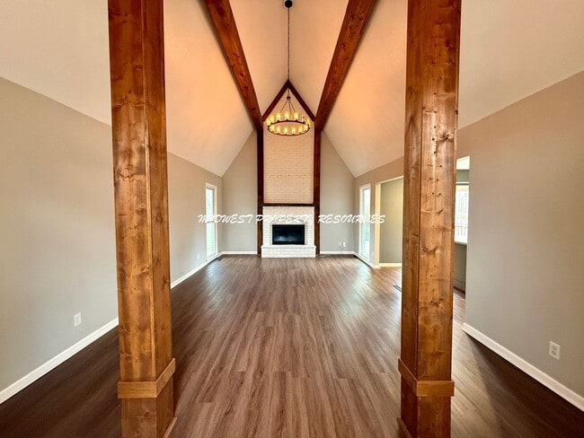 13008 W 101st St in Lenexa, KS - Building Photo - Building Photo