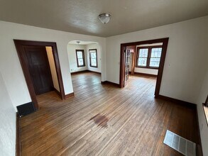 2833 Chambers St in Sioux City, IA - Building Photo - Building Photo