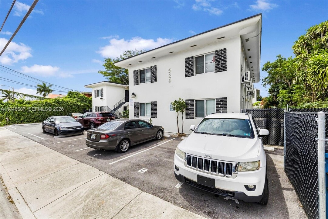 520 NE 82nd Terrace in Miami, FL - Building Photo