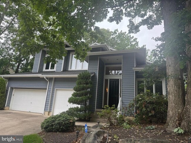 property at 5 Promenade Pl