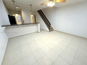 9120 NW 40th St in Coral Springs, FL - Building Photo - Building Photo