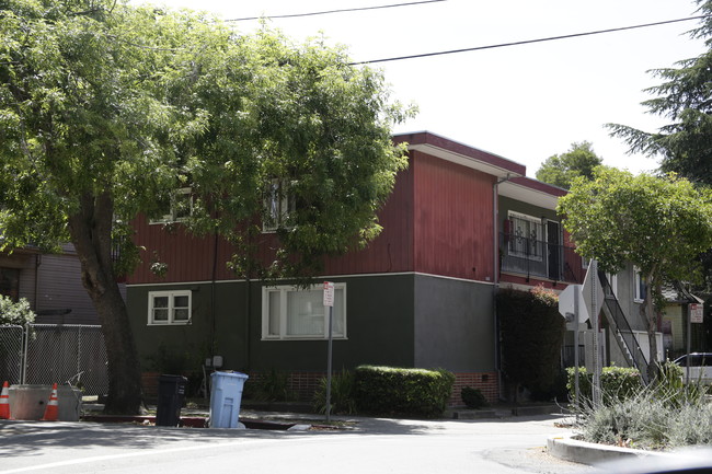 3131 King St in Berkeley, CA - Foto de edificio - Building Photo