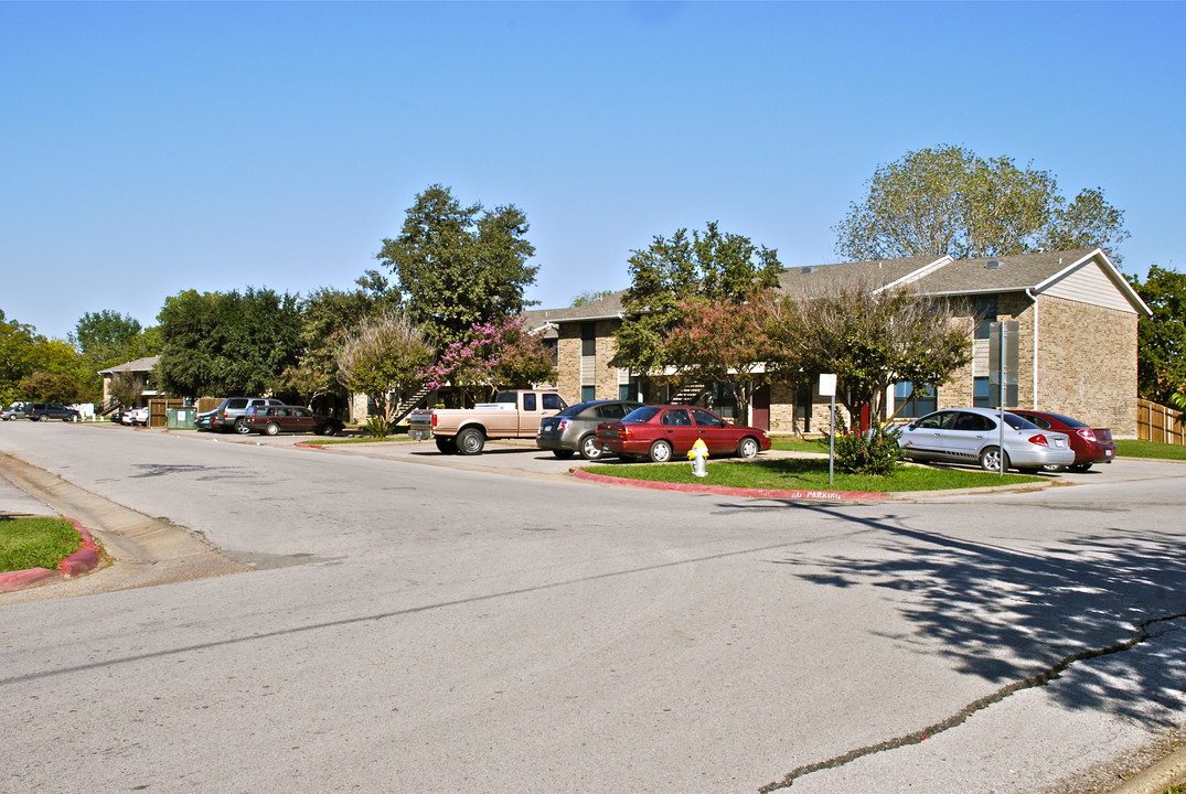 Briarwood Apartments in Kaufman, TX - Building Photo