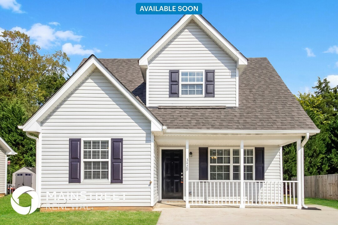 3429 Tinley Park Dr in Winston-Salem, NC - Building Photo