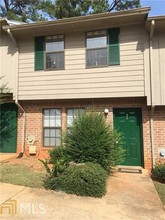 5 Townhouse Type Apartments in Oakwood, GA - Building Photo - Other