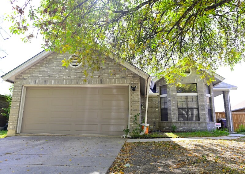7011 Beech Trail Dr in San Antonio, TX - Building Photo