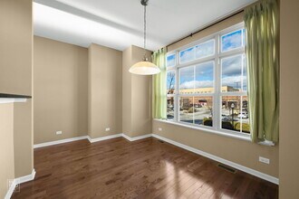 259 Aspen Pointe Rd in Vernon Hills, IL - Building Photo - Building Photo