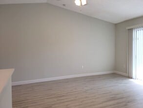 960 Loquat Tree Rd in Orlando, FL - Building Photo - Building Photo