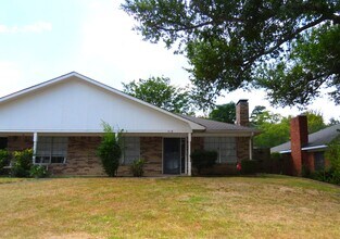 418 Boyd Ln in Tyler, TX - Building Photo - Building Photo