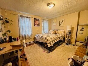 241 Washington St, Unit 1 in Cambridge, MA - Building Photo - Building Photo
